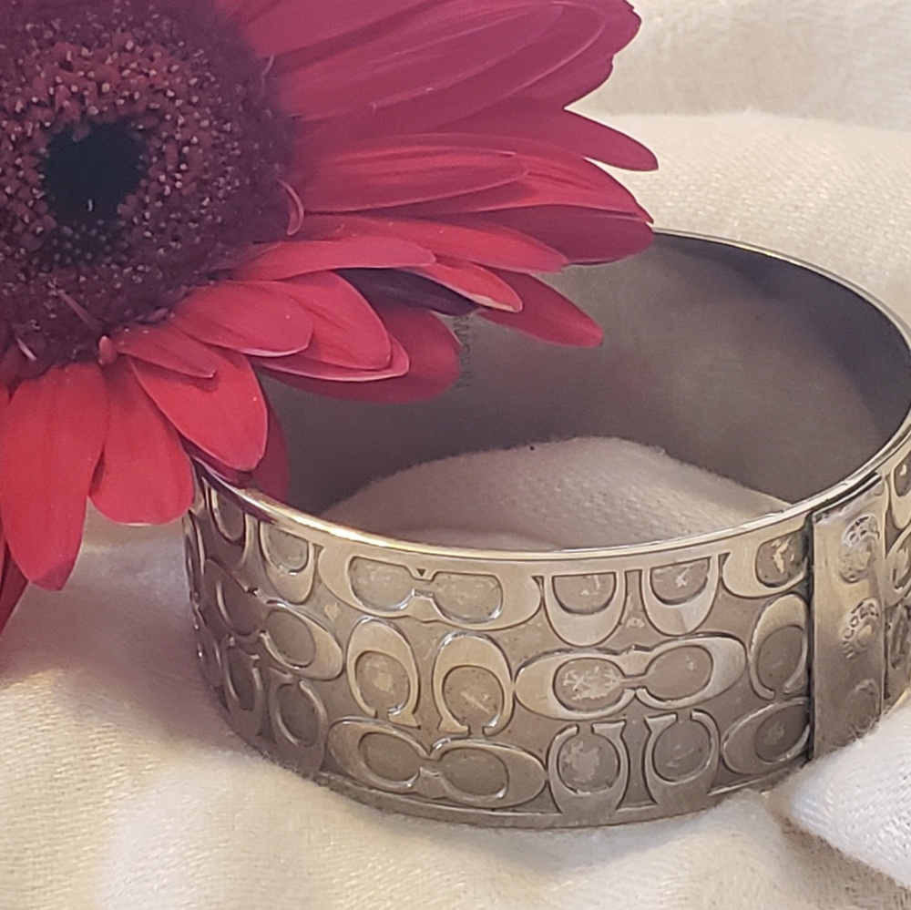 Coach metal bracelet